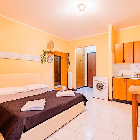 La Santa Maria Apartment Cuneo Bagian luar foto