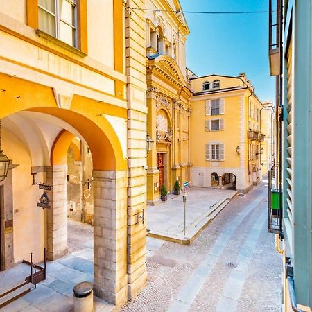 La Santa Maria Apartment Cuneo Bagian luar foto
