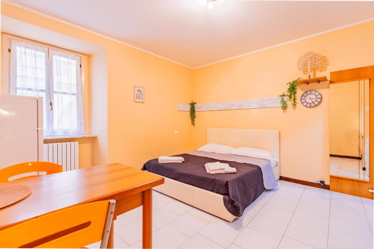 La Santa Maria Apartment Cuneo Bagian luar foto